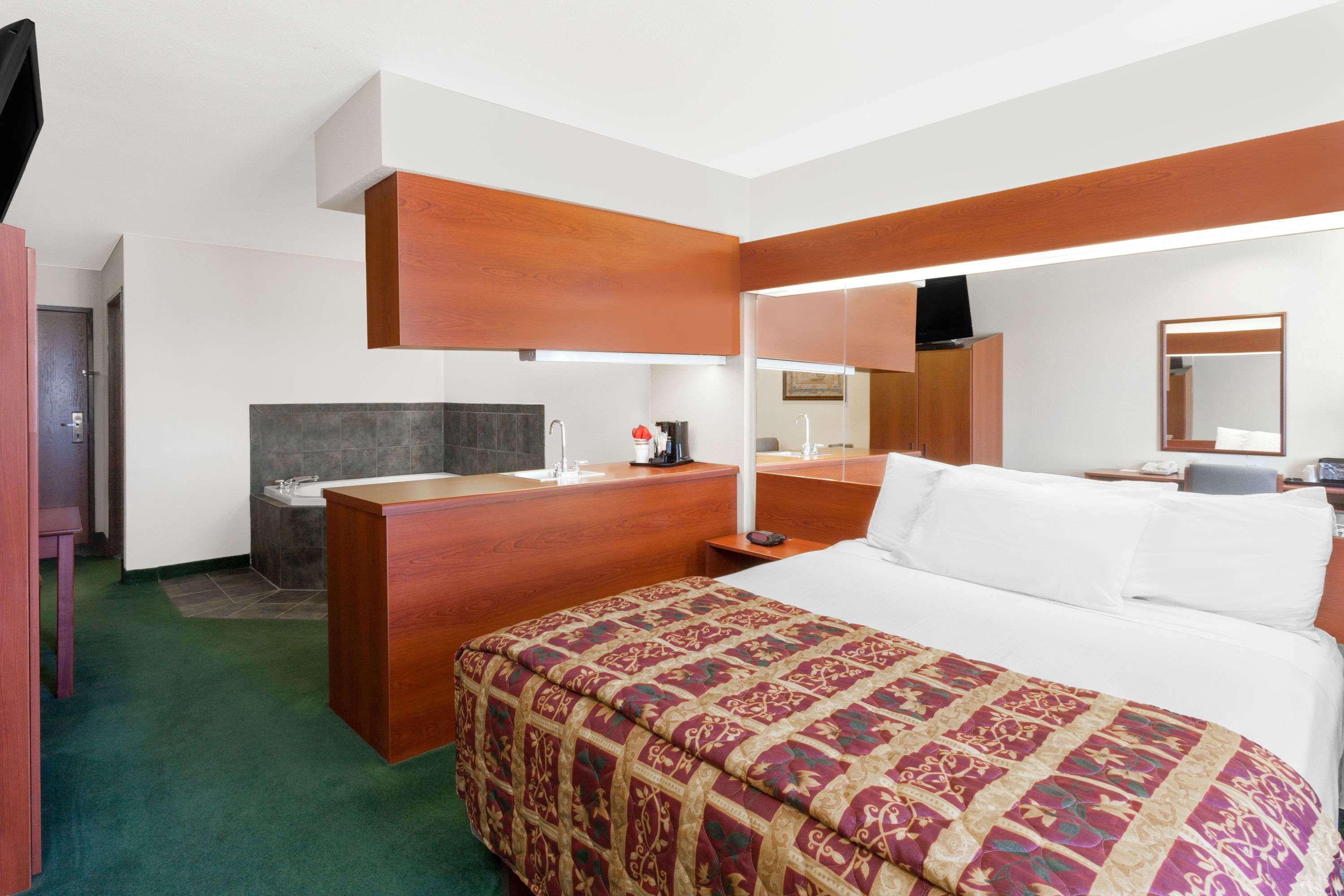 Microtel Inn & Suites By Wyndham Wellton Exteriér fotografie